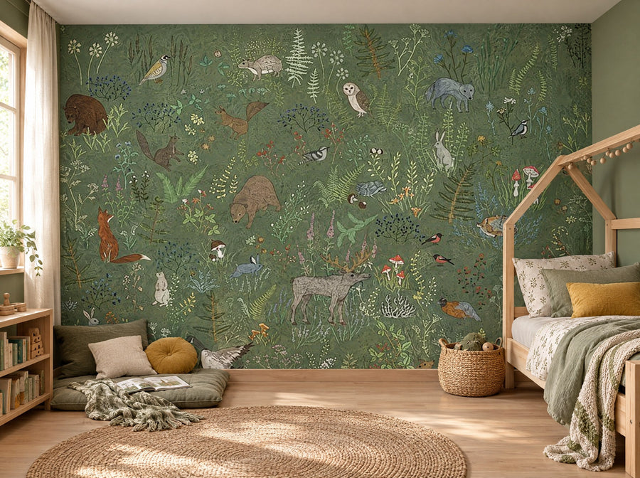 Papier peint animaux sur fond olive posé dans une chambre d'enfant
