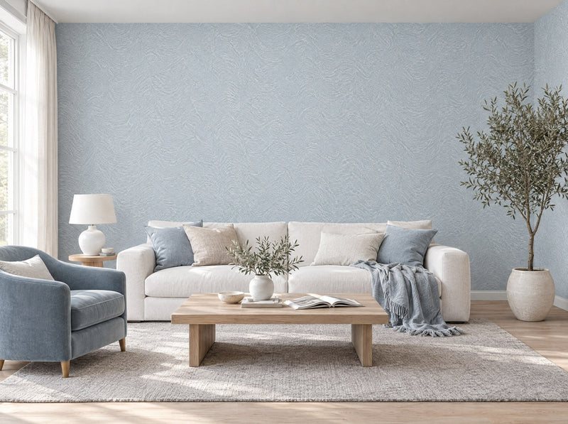 Papier peint bleu glacier posé dans un salon