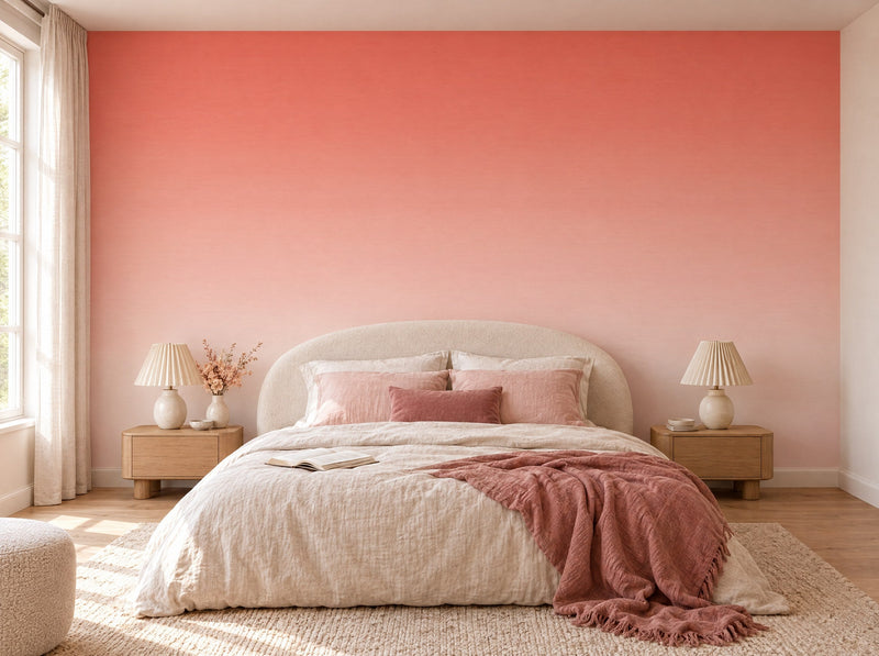 Papier peint dégradé corail posé dans une chambre