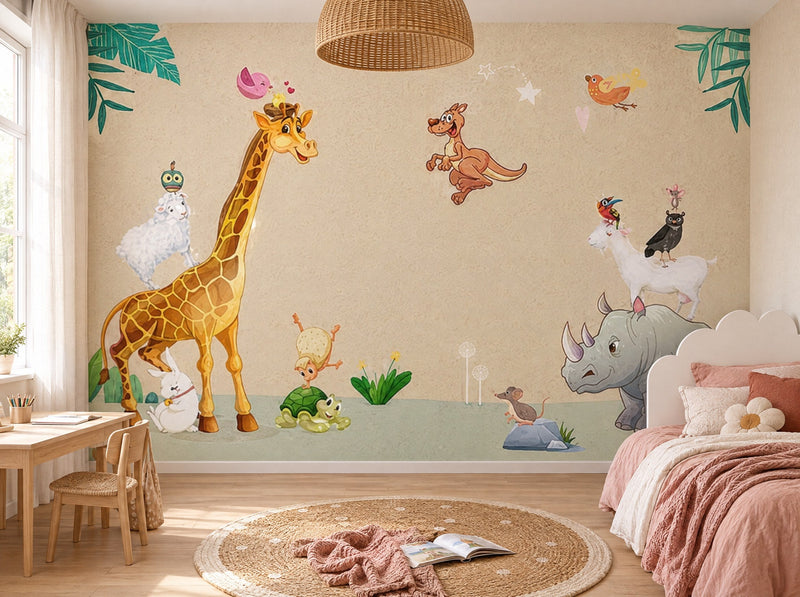 Papier peint girafe et étoiles posé dans une chambre d'enfant