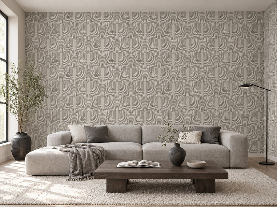 Papier peint motif graphique gris posé dans un salon